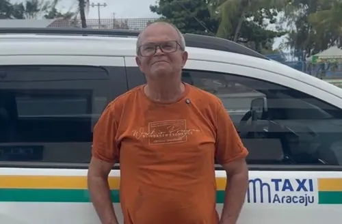 Ansioso para o feriadão, o taxista Antônio José espera fazer muitas corridas e ter uma boa renda extra