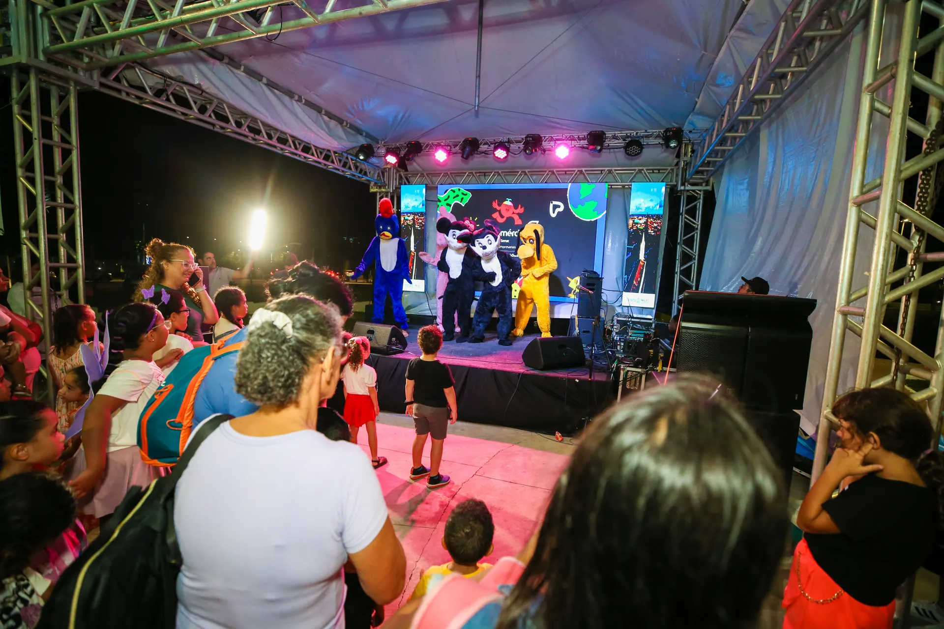 A programação terá música, teatro, oficinas e brincadeiras