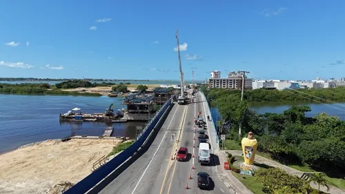 A Prefeitura de Aracaju intensifica os serviços de concretagem das aduelas para avançar na ampliação da Ponte Godofredo Diniz