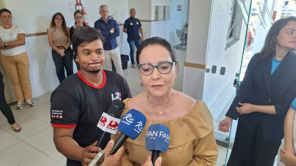 A prefeita Emília Corrêa confirma a parceria da prefeitura com a organização do Ironman 2026